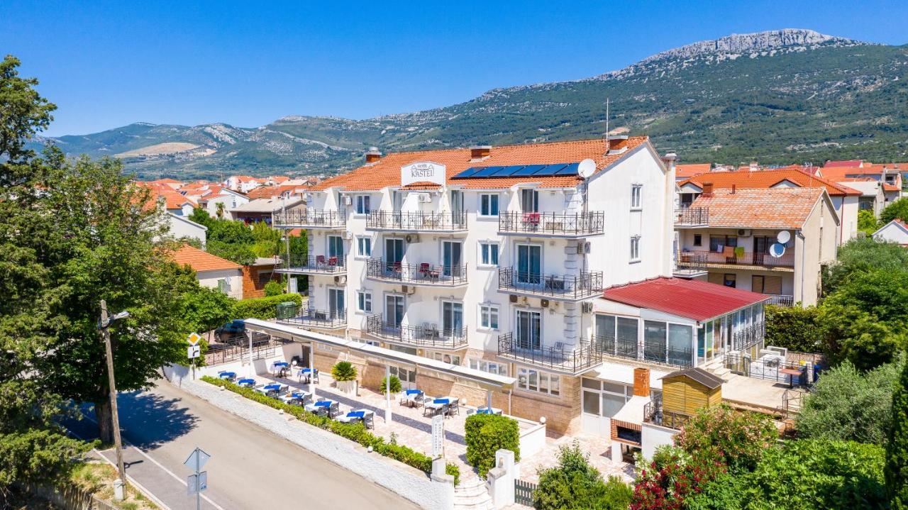 Hotel Aqua - Guest Rooms & Suites Kaštela מראה חיצוני תמונה