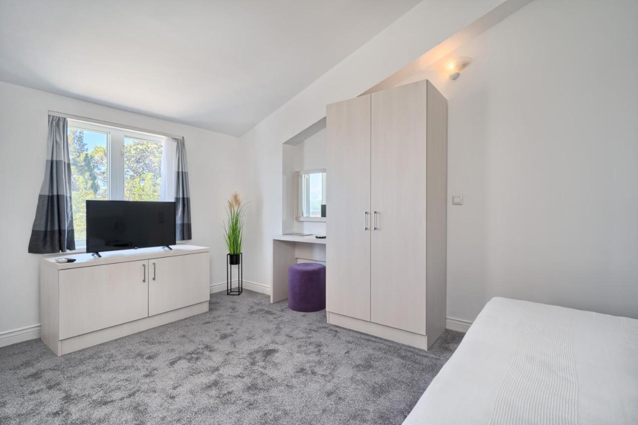 Hotel Aqua - Guest Rooms & Suites Kaštela מראה חיצוני תמונה